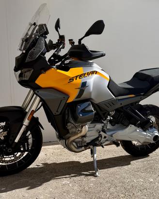 Moto Guzzi Stelvio