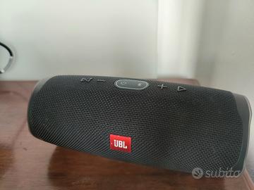 JBL Charge 4 cassa bluetooth 