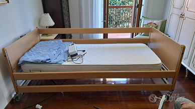 Letto ortopedico elettrico per degenza domiciliare