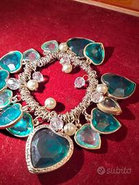 bracciale con charms cuori 