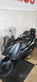 YAMAHA XMAX 125