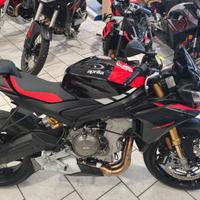 Aprilia Tuono 660