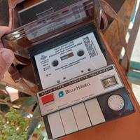 registratore cassette mangianastri con custodia -