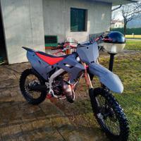 hm cre six racing 