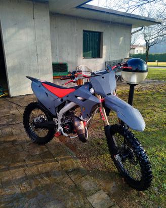 hm cre six racing 