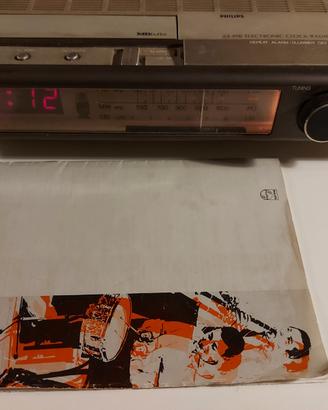 Radiosveglia Philips AS490