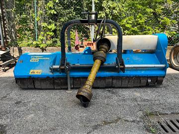Trinciaerba usata Agricom Superfront 200