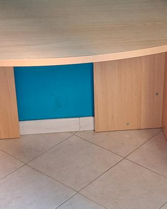 scrivania legno chiaro