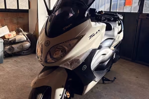 Yamaha T-max 500