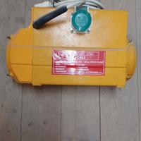 Vibratore per calcestruzzo