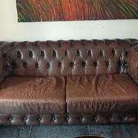 divano Chesterfield originale