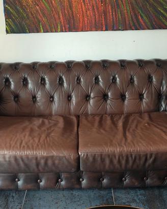divano Chesterfield originale