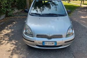 Toyota Yaris 1.3i 16V CAMBIO AUTOMATICO GOMME FREN