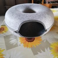 Cuccie per gatto e giochi