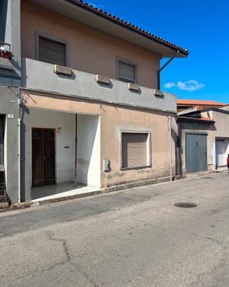 Casa indipendente con giardino a Riola Sardo