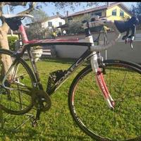 Bici da corsa in carbonio Maestro perfetta