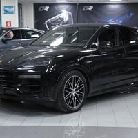 Porsche Cayenne Coupé 4.0 V8 Turbo 740 cv E-Hybrid