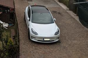 Tesla model 3 performance