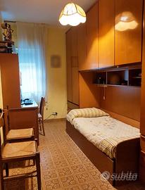  2 (DUE) camerette e scrivanie