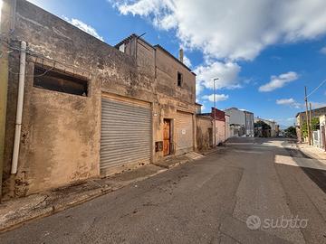 Sanluri - casa indipendente bilivelli