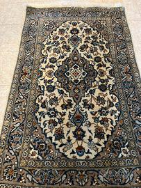 Tappeto a disegno kashan
