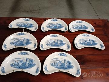 8 piattini a forma mezzaluna .j. Brothers