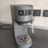 Macchina Caffè Electrolux con accessori extra