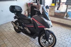 Honda Integra 750 - 2015