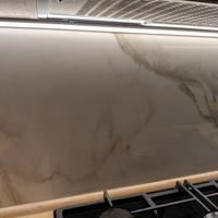 piastrella finitura marmo Calacatta