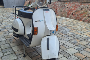 Vespa px125e