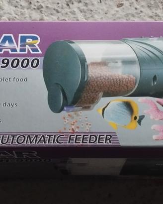 Dispenser mangime per pesci