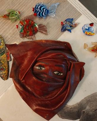  pesci in vetro+maschera sarda+testa africana 