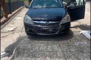 Opel Astra 1.6 gpl
