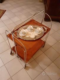 carrello per vivande.