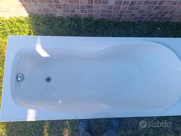 Vasca in vetroresina 