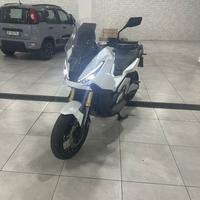 Honda xadv 750 2025