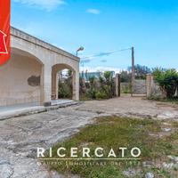 Villetta bifamiliare, Via Vulcano 6 Torre Chianca