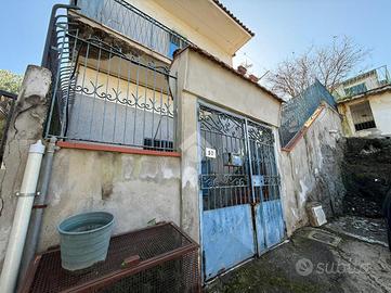 CASA INDIPENDENTE A MASSA DI SOMMA