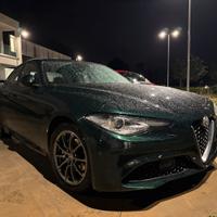 Alfa Romeo Giulia 2.2 Tdi 160cv Automatic