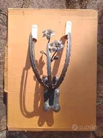 Applique artigianali in ferro battuto