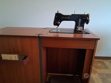 Macchina da cucire d'epoca