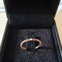 Anello diamanti e zaffiri