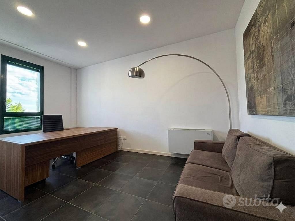 Immobile di 117 m² con 5 locali a Parma - Altro