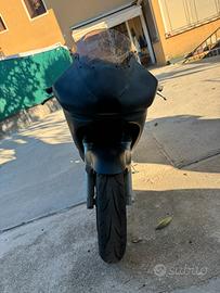 R6 99/2000 targata ma sistemata per la pista