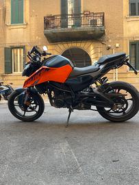 KTM Duke 125 2024