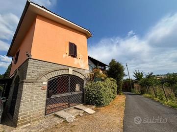 VILLA SINGOLA A BLERA