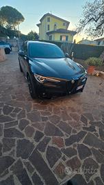 alfa-romeo Stelvio versione ESTREMA 