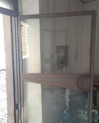 porte in vetro e metallo