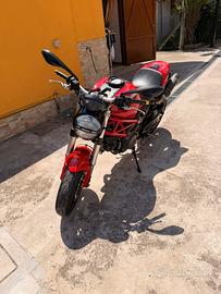 Ducati monster 796