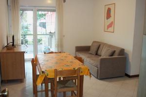 29 AGOSTO-5 SET.BRE/50mt da mare/2 camere/6 letti